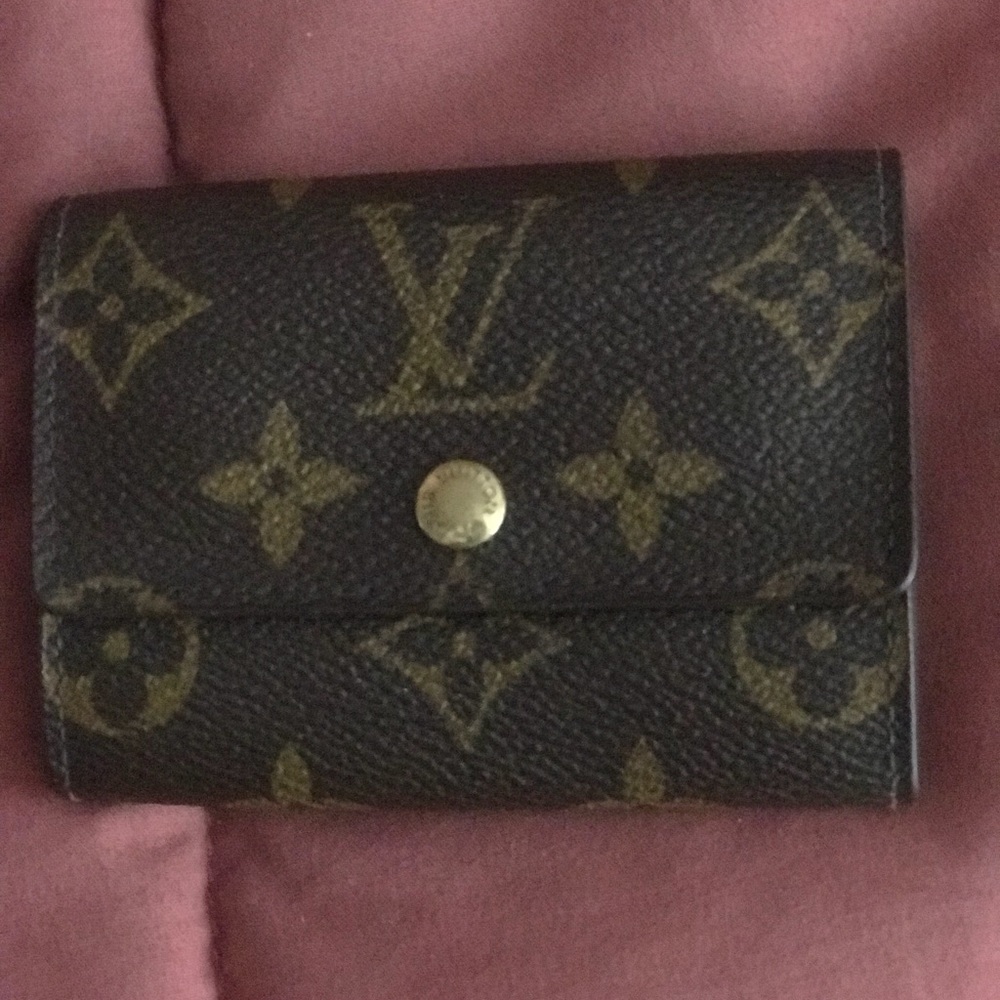 LOUIS VUITTON additional pics